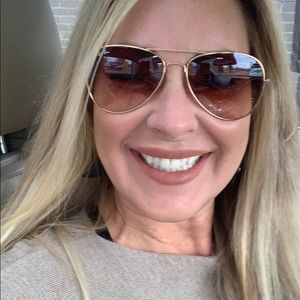 Meet your Posher, Jana